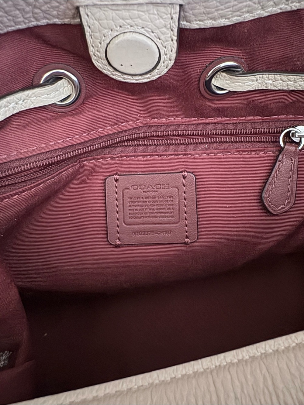 Coach Andy Crossbody Pebbled Leather In Cream with Horse and Carriage Design - Picture 5 of 7